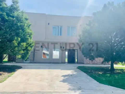 Casa en Venta  en dos plantas - Barrio Santa Rita -  san vicente