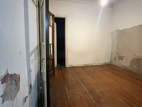 CASA EN VENTA EN FLORES