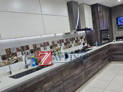 Depto Tipo Casa en Venta de 4 ambientes