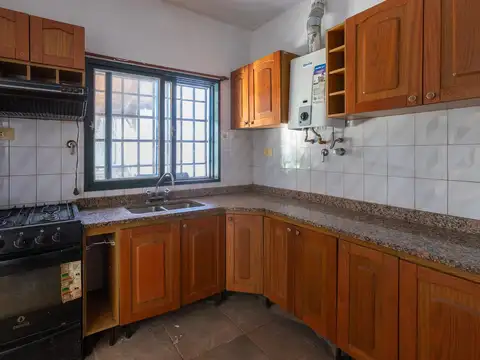 EN VENTA - GALPÓN DEPÓSITO CON CASA - JORGE CURA