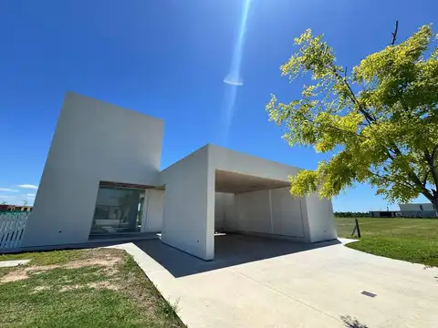 Vida Club De Campo, Funes