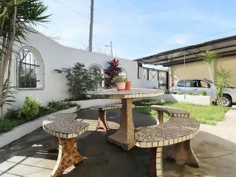 Casa 3 amb + departamento 2 amb  - Villa Ballester