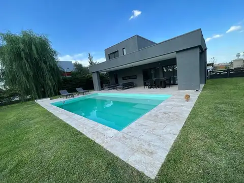 CASA EN VENTA CON ALTO DISEÑO A ESTRENAR
