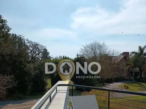 Casa en Venta en Abril Club De Campo, USD 1.200.000