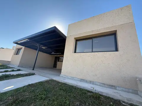 VENTA DUPLEX 2 DORMITORIOS PLANTA BAJA - DOCTA