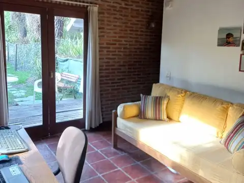 Depto Tipo Casa 2 ambientes con 1 baño