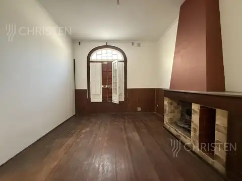 Casa 6 ambientes con 1 baño