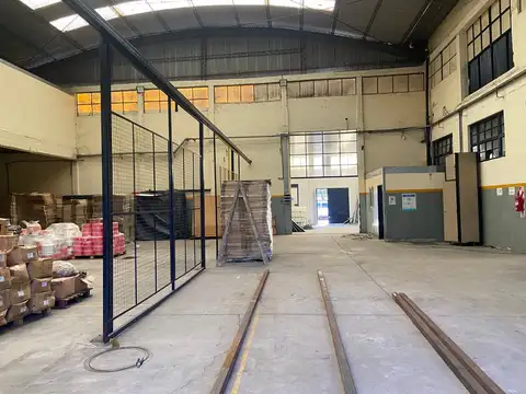 Galpon en Venta 45  mts Fondo