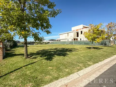 Terreno en Venta de 954,0 m2