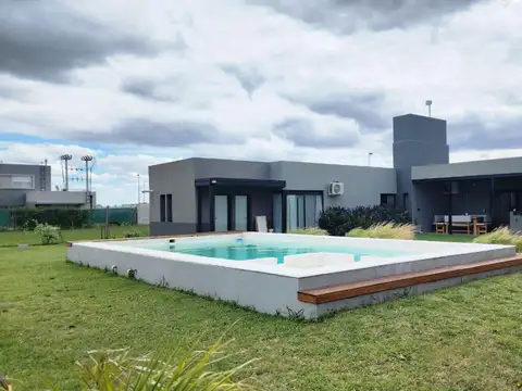 Casa en Venta al Oeste