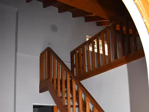 Depto Tipo Casa en Venta de 6 ambientes