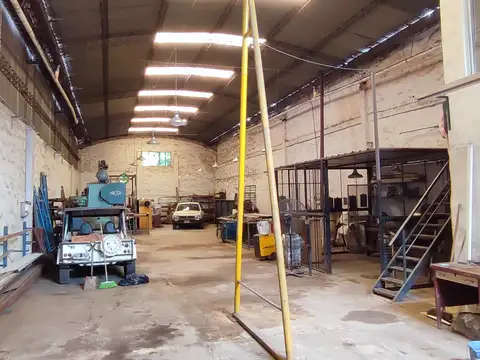 Galpon en Alquiler 50  mts Fondo