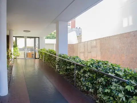 Hipolito Yrigoyen 100, Piso 9