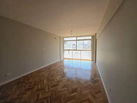 Alquiler piso alto Retiro - Monoambiente Divisible Baño Refaccionado