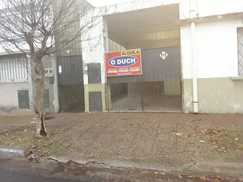 Gapón 80m2 y oficina 3 despachos, cocina cochera. Villa Martelli.