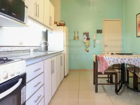 Depto Tipo Casa en Venta 40 años