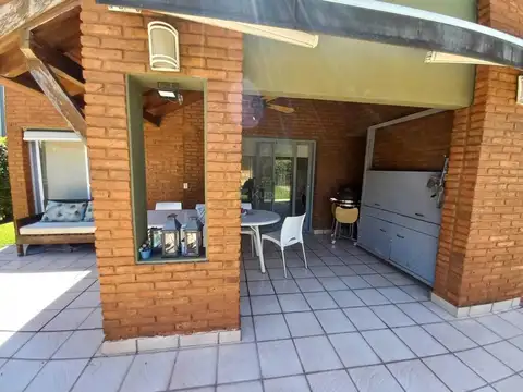 Casa En Alquiler Anual En Campo Chico Country Club .