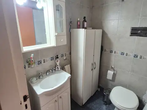 Vuelta de Obligado 3000, Piso 2