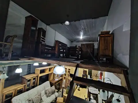 Av. Pte Perón   al 4300