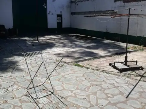 Galpon en Venta en Lomas De Zamora, USD 160.000