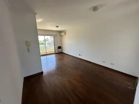 Colon  al 2000 -Piso 5 -Departamento B