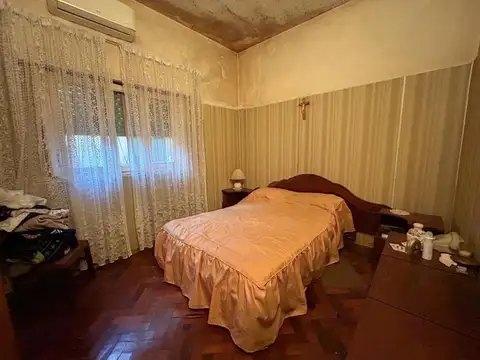 Magan 2144 e/ Venezuela y Caxaraville