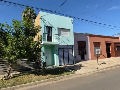 Alquiler de Departamento  tipo duplex con cochera cubierta