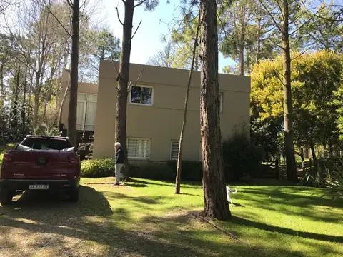 Casa en Alquiler Temporal en Carilo, USD 1