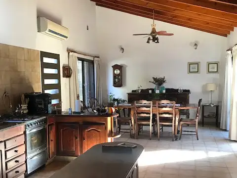 CASA CON 3 DORMITORIOS EN TEMPERLEY A LA VENTA