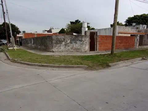 LOTE SOBRE ORENSE Y M ALVAREZ NUEVO VALOR 