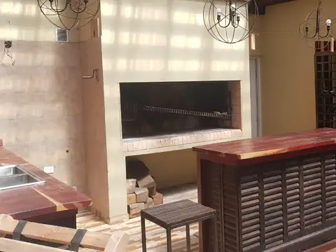 Galpon en Venta en Ingeniero Adolfo Sourdeaux, USD 680.000