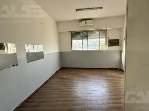 Rivadavia N° al 21800