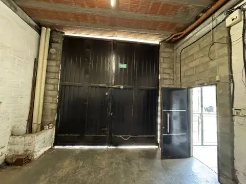 Galpon en Venta en Ituzaingo, USD 370.000