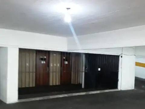 Cochera en  venta en Rosario Centro
