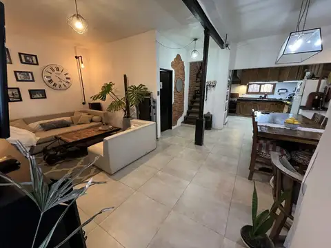 Casa 4 ambientes con 1 baño