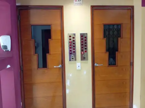 Monseñor Piaggio 100