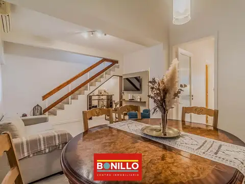 Depto Tipo Casa en Venta de 4 ambientes