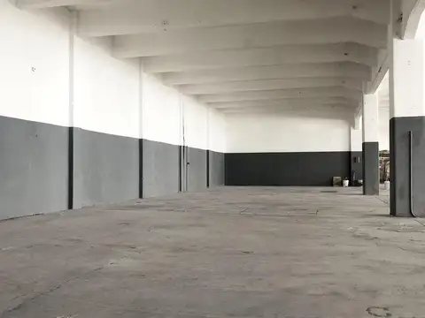 Galpon en Alquiler en Bernal, USD 3.146