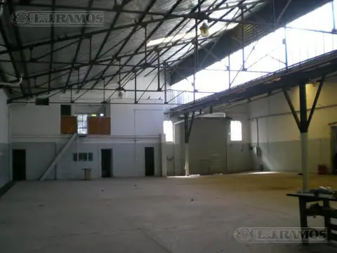 Depósito en Venta en Parque Patricios