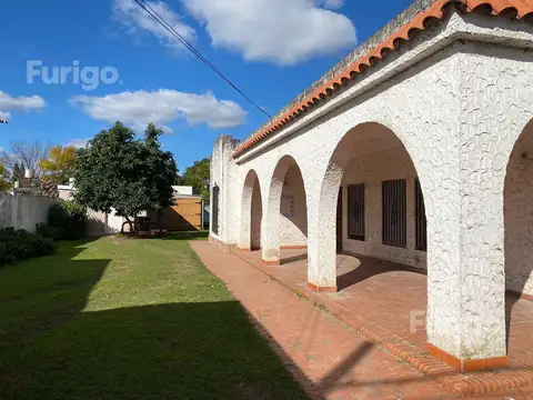 Almirante Brown 1400