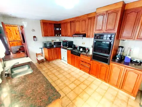 HERMOSO CHALET 4 DORMITORIOS 4 BAÑOS