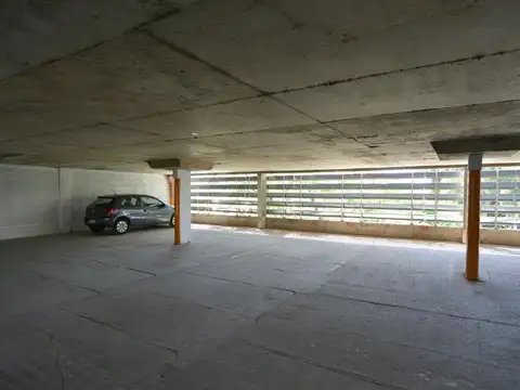 Oportunidad p/renta, Cochera en venta, 20 de Mayo 7, Quilmes!