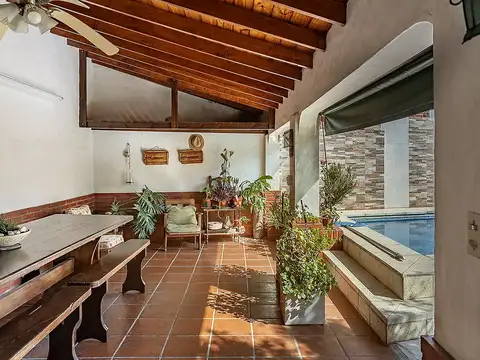 Casa de 3 amb en Tigre Residencial con pileta y cochera