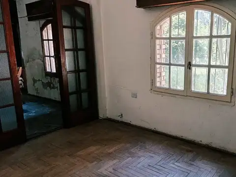 Casa 6 ambientes con 3 baños