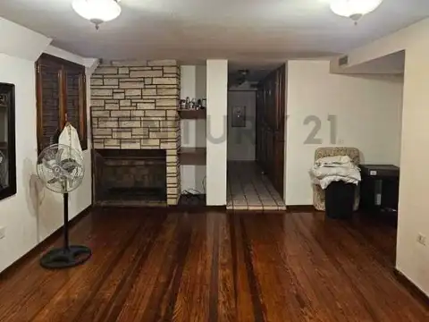 VENTA/ALQUILER CASA EN LA PLATA