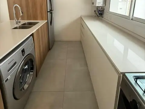 Depto Tipo Casa en Venta en Centro, USD 165.000