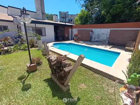 Av. Jauretche y Av. 200