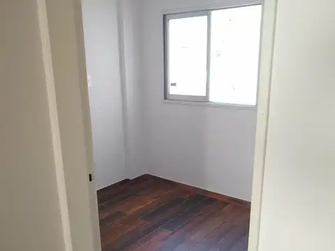 Oficina 3 ambientes con 1 baño