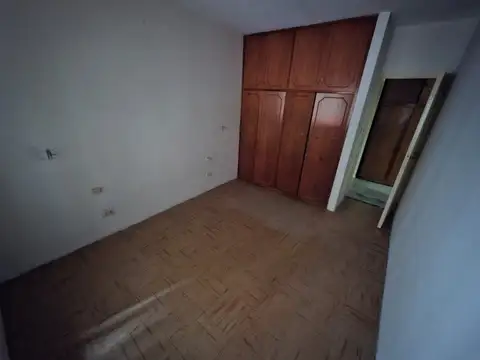 Departamento 5 ambientes con 1 baño