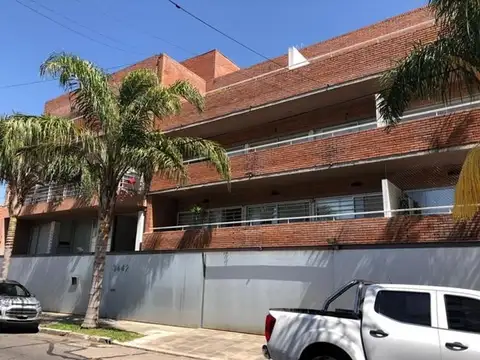 APTO CREDITO, DPTO. DE 2/3 AMBIENTES EN HERMOSO COMPLEJO